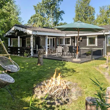 Casa de Férias Beautiful In With Wifi Ebeltoft