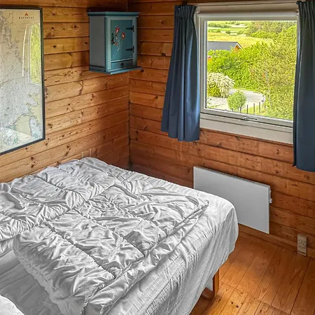 Cozy Home In Ebeltoft With Wifi